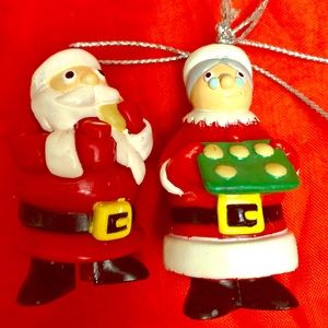 VINTAGE TOPPS SANTA CLAUSE & MRS CLAUSE ORNAMENTS